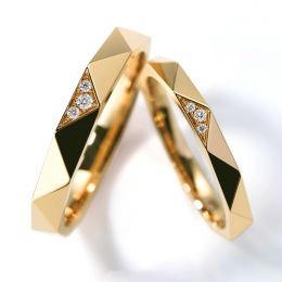 Alliances Triangulaire Couple en Or Jaune 18ct et Diamants