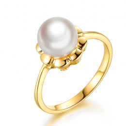 Bague fleur charnelle. Or jaune, perles Akoya Japon