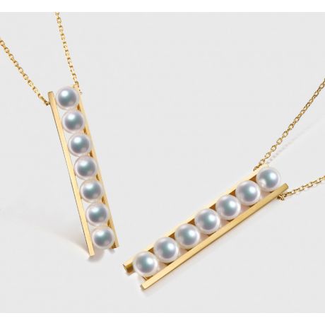Pendentif 9 perles Akoya et or jaune. Disposition rail. Tsukushi