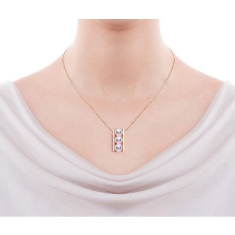 Pendentif et Boucles Otohiko. Perles Akoya, Or jaune, diamants