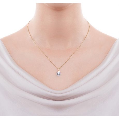 Pendentif et Boucles Style princesse. Perles Akoya, Or jaune