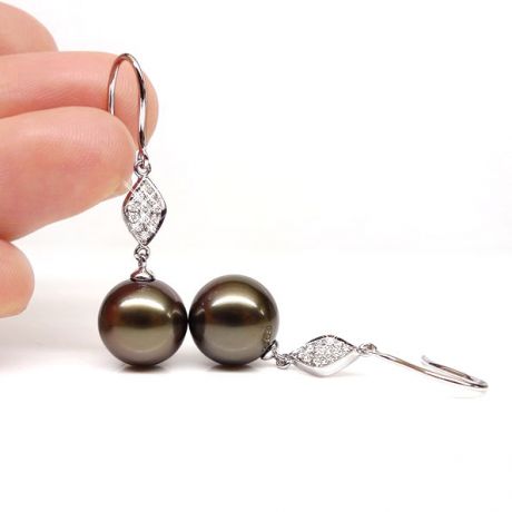 Boucles oreilles - Crochets perles de Tahiti -  Or blanc, diamants pavés