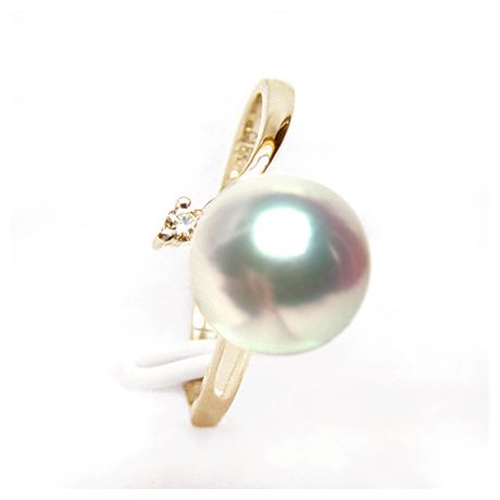 Bague or jaune - Perle Akoya blanche Japon - Diamants sertis 4 griffes 