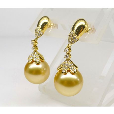 Boucles oreilles lignes Classique. Perles Australie, diamants Or jaune