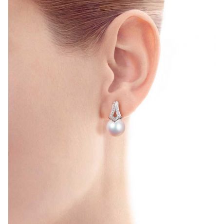 Boucles oreilles perles Japon. Pendants Michiko Or blanc, diamants.