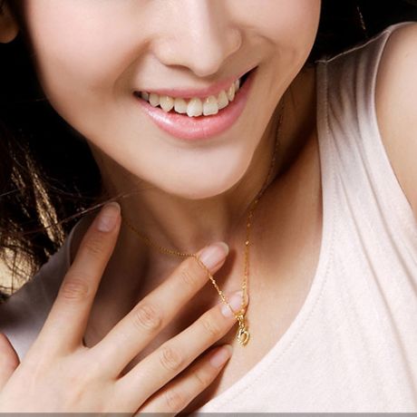 Pendentif chiffre 6 - Or jaune 18cts et diamants 0.065ct