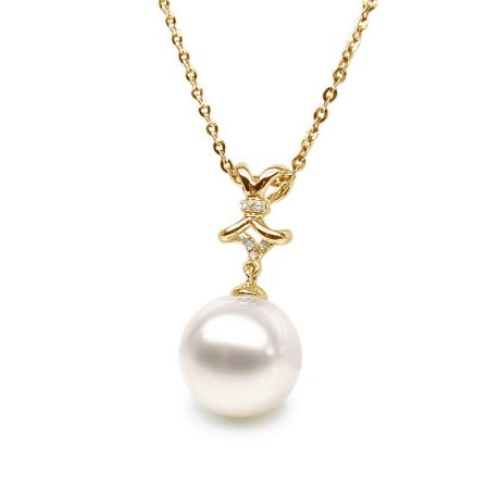 Pendentif ganse en or jaune et diamants - Perle de culture blanche