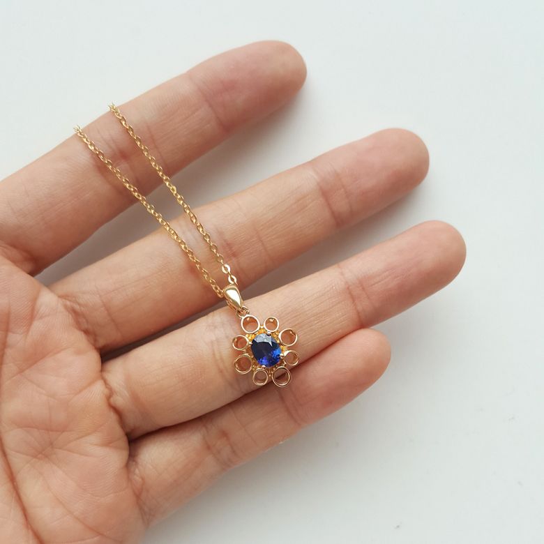 Bijou pendentif fleur - Or jaune 18 carats - Saphir - 6