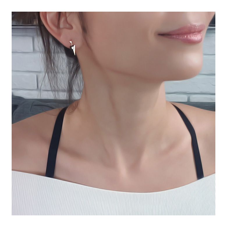 Pendants d'oreilles triangles Or jaune. Diamants 0.10ct - 10