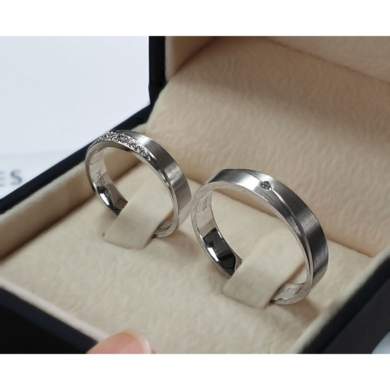 Alliance Sillage Amoureux Homme - Or Blanc, Diamants | Gemperles - 2