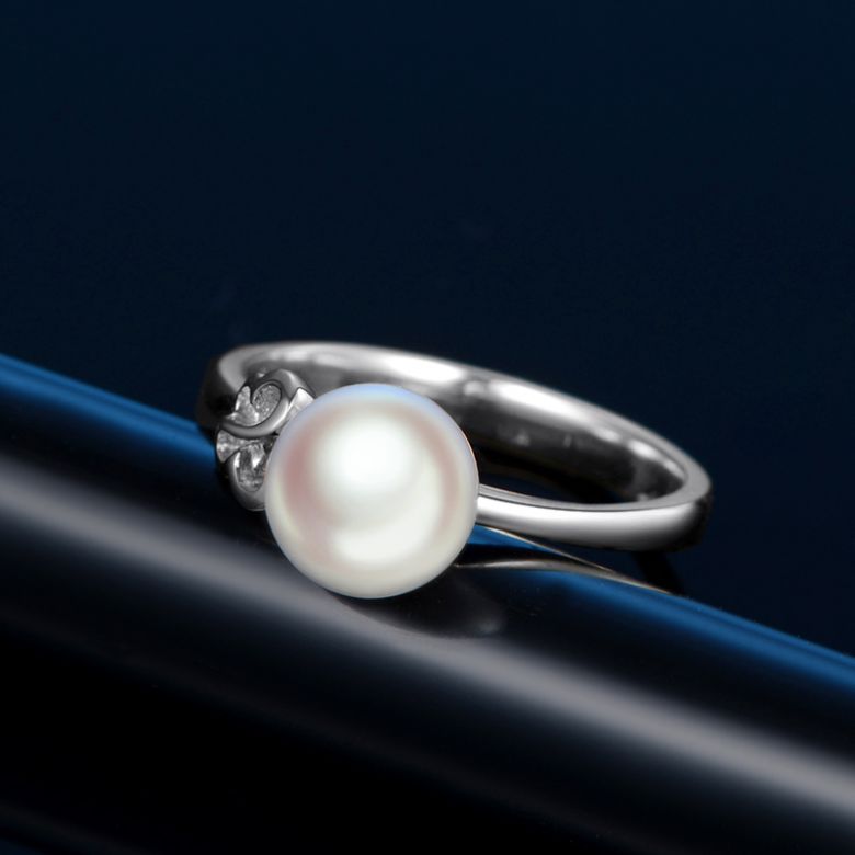 Bague anneau or blanc perle Akoya Japon. Motif Papillon - 3