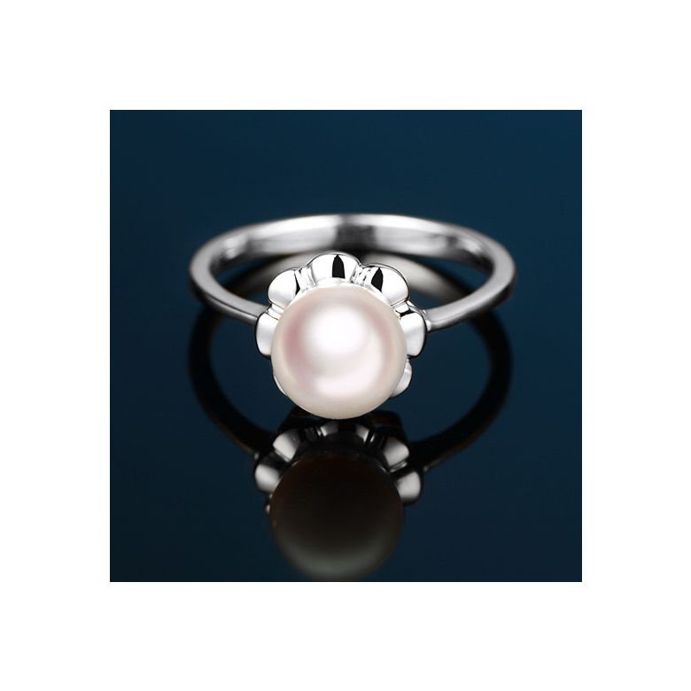 Bague fleur charnelle. Or blanc, perles Akoya Japon - 3