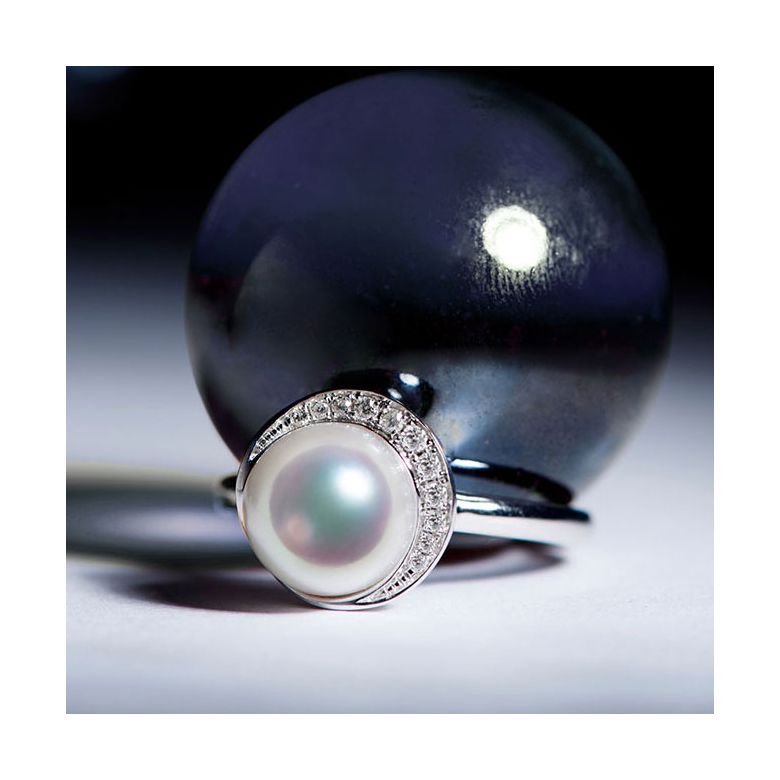 Bague Hinata. Couronne Or blanc et Diamants. Perle Akoya - 4