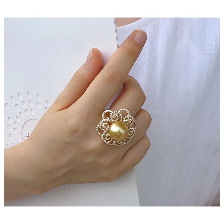Bague Fleur arabesque perle dorée. Or jaune et diamants - 3