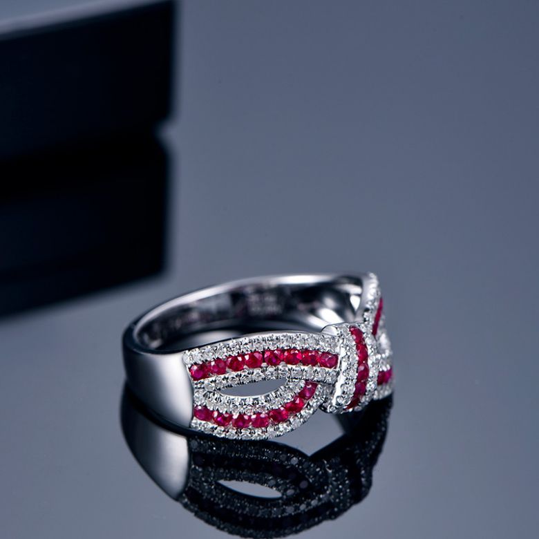 Bague Mandalay I Noeud Or blanc, Rubis, Diamant - 3