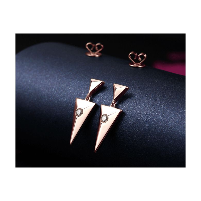 Pendants d'oreilles triangles Or rose. Diamants 0.10ct - 4