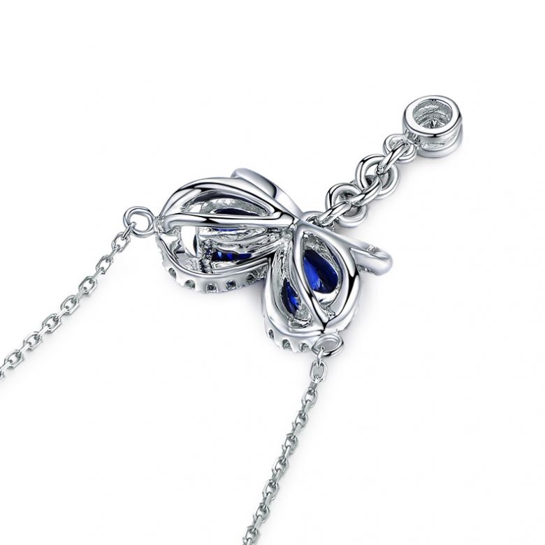 Pendentif papillon saphirs et diamants. Or blanc 18cts - 7