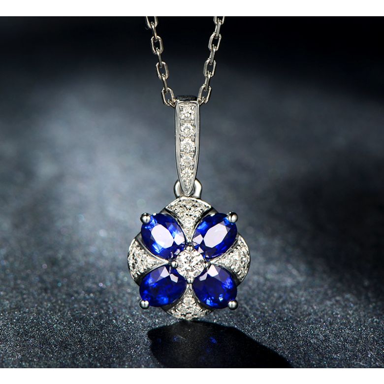 Pendentif solitaire fleur bleue. Or blanc, saphirs et diamants - 3