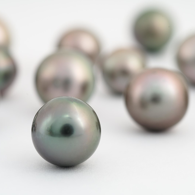 Palette chromatique des perles noires de Polynésie