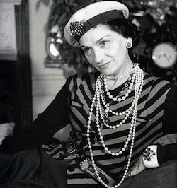 Coco Chanel au bord de mer